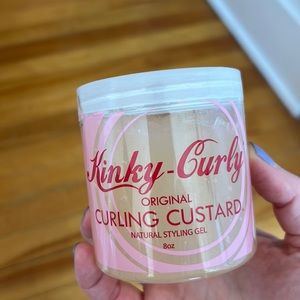Kinky curly curling custard gel
